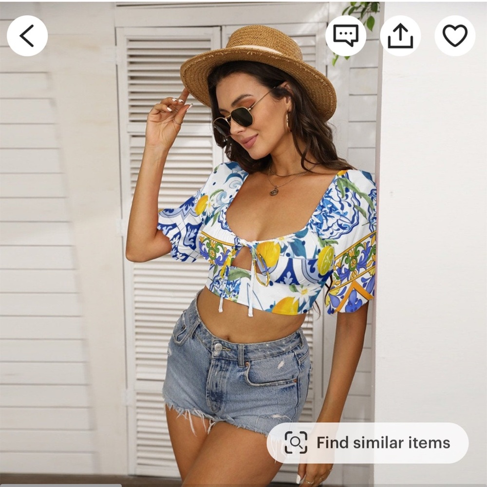 Sicilian Print Cropped Top with Puff Sleeves